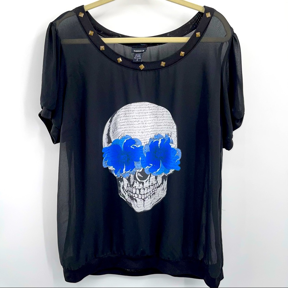 Torrid Skull Semi Sheer Short Sleeve Blouse Size 2X Black